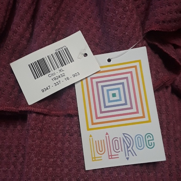 LULAROE - Picture 2 of 4